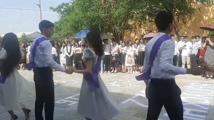 В добрый путь, выпускники 2022 года. 11 а класс💜💙💚💛🧡❤🤍